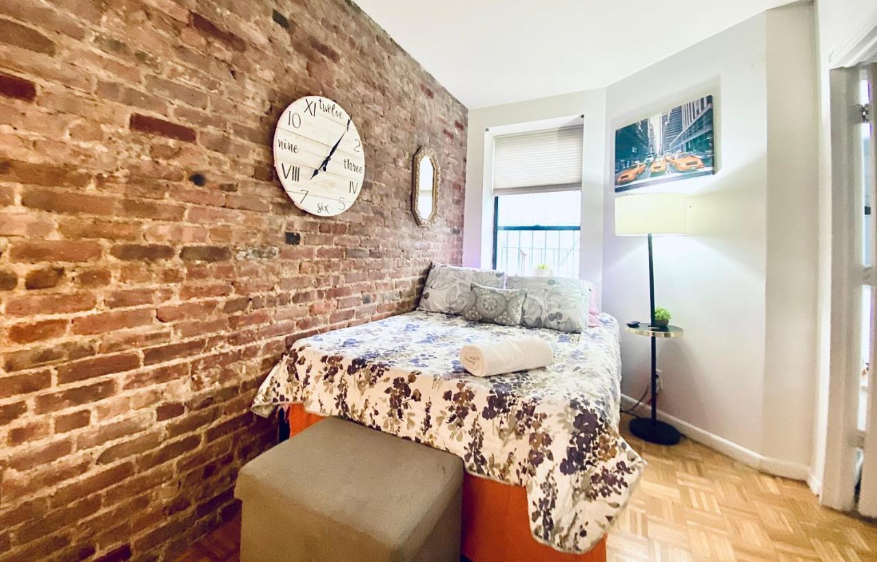 Times Square Manhattan - Private Room In 2 Bedroom Apartment New York Eksteriør billede